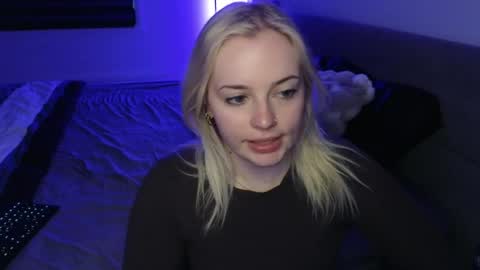 margot_robbie7 online show from 04-27-26, 12:08