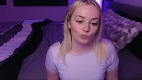 margot_robbie7 online show from 05-20-26, 01:56