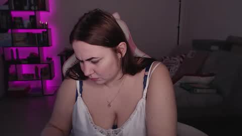 mari moore online show from 12-17-25, 08:31