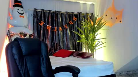 mari_salgado online show from 10-13-25, 11:21