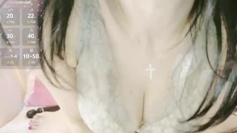mari_tokyo online show from 05-27-26, 10:56