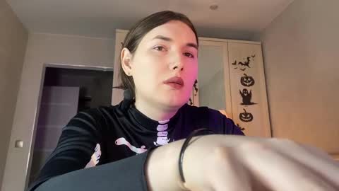 Maria online show from 10-29-25, 07:54