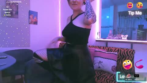 Maria fernanda online show from 10-19-25, 09:04