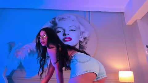 Maria  online show from 09-17-25, 11:23