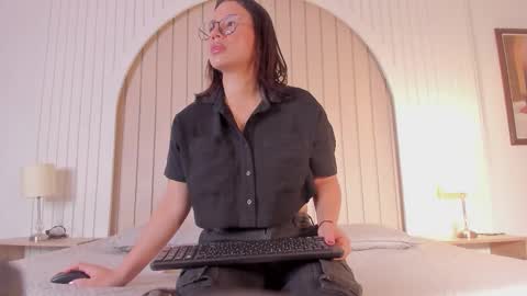 Maria  online show from 03-20-26, 11:15