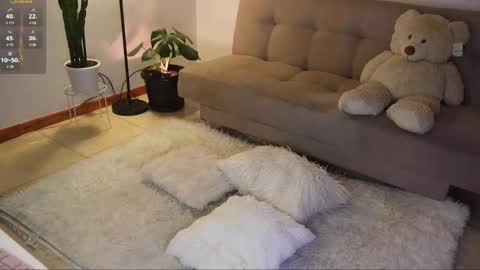 M. online show from 11-05-25, 11:27