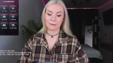 Snapshot of maria_shy_lii chatting on 06-16-26, 09:23 maria_shy_lii online show from 06-16-26, 09:23