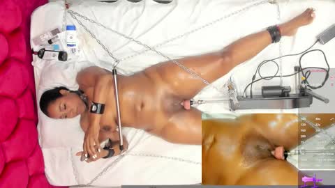 Snapshot of mariaam_07 chatting on 10-09-25, 02:26 MARIAM online show from 10-09-25, 02:26