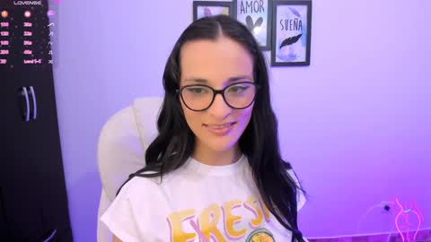 Snapshot of mariaan_m chatting on 01-04-25, 08:27 Leidy online show from 01-04-25, 08:27