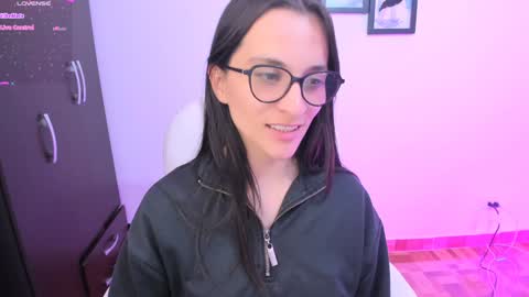 Snapshot of mariaan_m chatting on 02-07-25, 09:48 Leidy online show from 02-07-25, 09:48