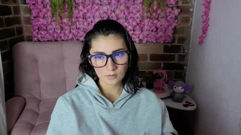 Maria online show from 04-11-26, 09:08