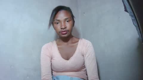 Maria online show from 10-21-25, 01:23