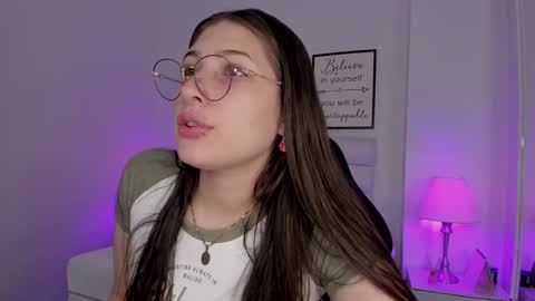 Snapshot of mariam_scott18 chatting on 12-21-24, 07:38 Mariam online show from 12-21-24, 07:38