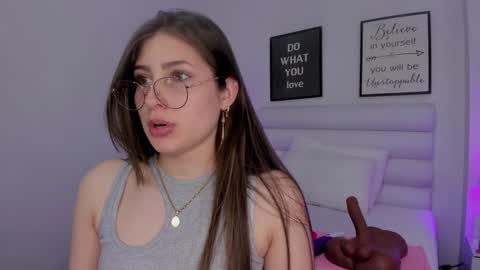 Snapshot of mariam_scott18 chatting on 01-25-25, 01:21 Mariam online show from 01-25-25, 01:21