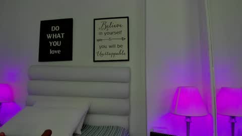 Snapshot of mariam_scott18 chatting on 03-01-25, 11:17 Mariam online show from 03-01-25, 11:17