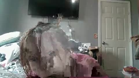 Mariah online show from 02-14-25, 03:36