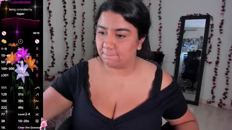   Mariam Castiblanco online show from 03-03-25, 03:52