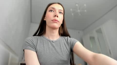 Mariam  online show from 05-26-26, 03:24