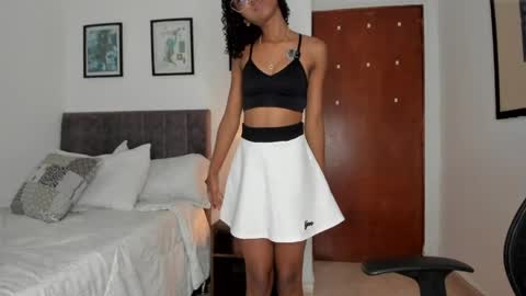 Mariana online show from 04-23-26, 08:00