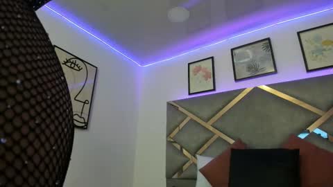 Snapshot of marian_pinzon chatting on 03-04-25, 02:38 Marian online show from 03-04-25, 02:38