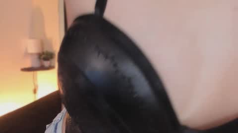 Marian online show from 11-13-25, 02:43