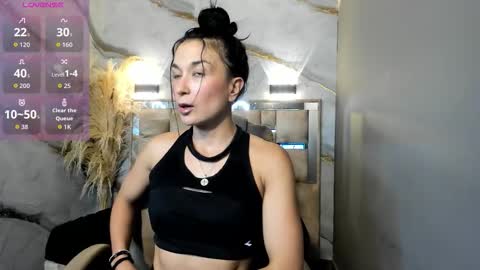 Mariana online show from 03-13-26, 04:02