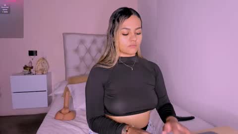 Snapshot of mariana__roe chatting on 03-06-25, 07:25 Mariana Roe online show from 03-06-25, 07:25