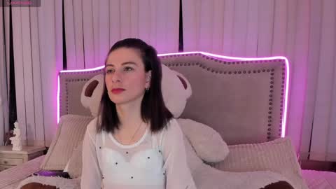 Snapshot of mariana__thompson chatting on 06-03-26, 02:25 mariana__thompson online show from 06-03-26, 02:25