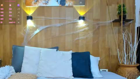 Mariana Angel online show from 11-02-25, 01:13