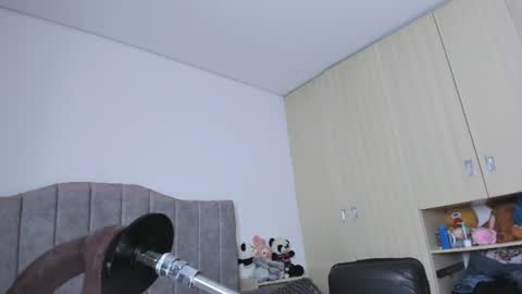 Snapshot of mariana_castro9 chatting on 06-24-26, 03:11 Mariana Castro online show from 06-24-26, 03:11