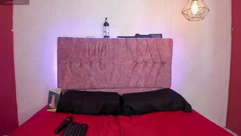 Mariana online show from 04-28-26, 07:41