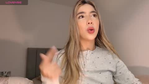 Mariana online show from 02-08-26, 12:36