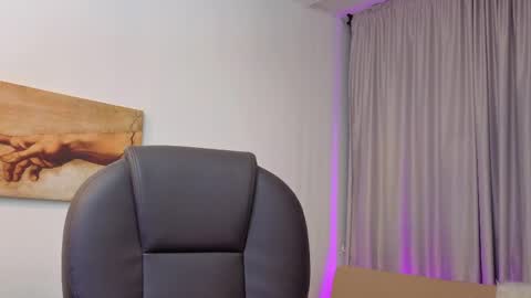 Snapshot of mariana_murillo__ chatting on 05-15-26, 04:08 Mariana online show from 05-15-26, 04:08