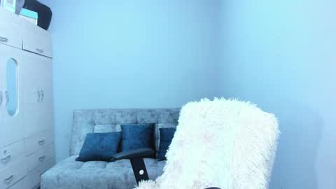 Snapshot of mariana_owen chatting on 02-11-25, 01:31 online show from 02-11-25, 01:31
