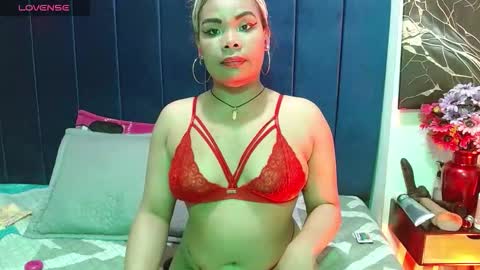 mariana_star1 online show from 11-08-25, 04:56