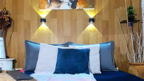 Mariana Angel online show from 11-20-25, 07:02