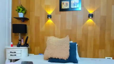 Mariana Angel online show from 02-21-25, 10:37