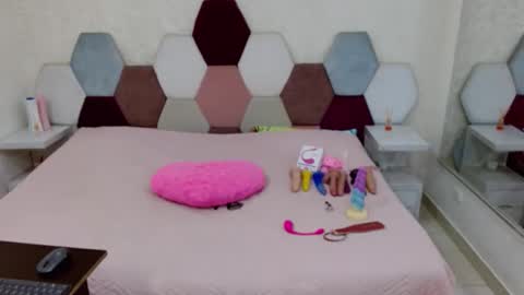 mariana online show from 02-28-26, 07:04