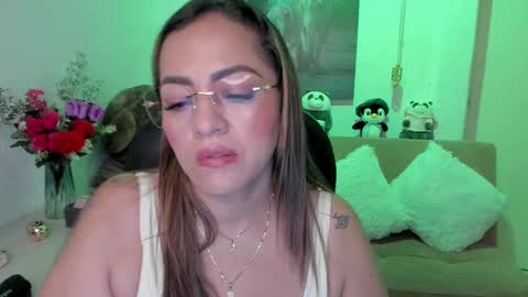 Mariana Lopez online show from 02-22-25, 06:28