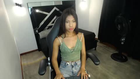 Snapshot of marianarojas_ chatting on 05-31-26, 11:39 Mariana online show from 05-31-26, 11:39