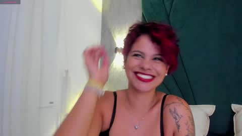 Snapshot of marianasanz chatting on 01-11-25, 10:51 Mariana online show from 01-11-25, 10:51