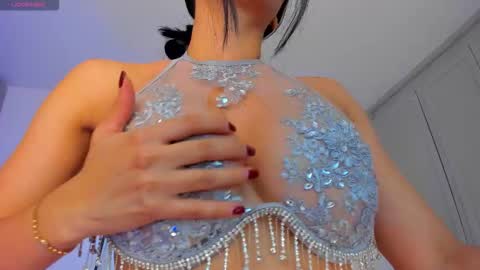 Mariana Silva online show from 11-15-25, 01:14