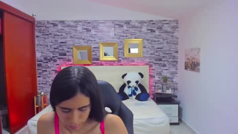 Mariana online show from 12-20-24, 08:12