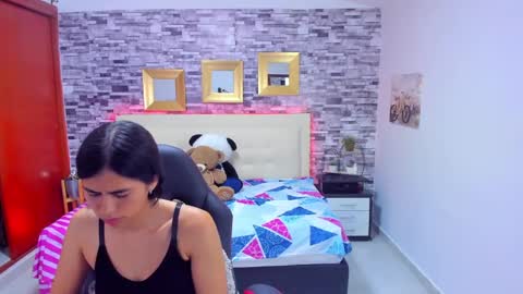 Mariana online show from 02-20-25, 12:41