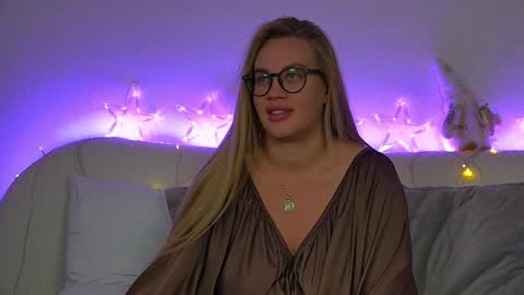 Maria online show from 12-28-24, 04:08