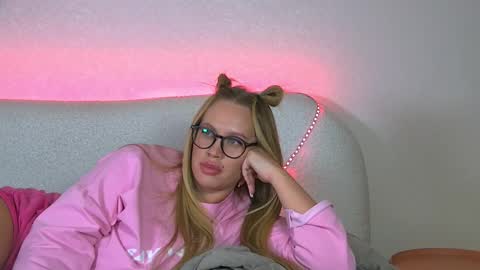 Maria online show from 02-26-25, 10:15