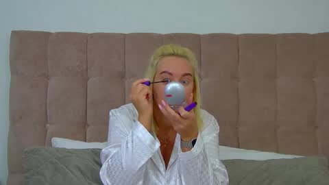 Maria online show from 02-12-26, 07:03