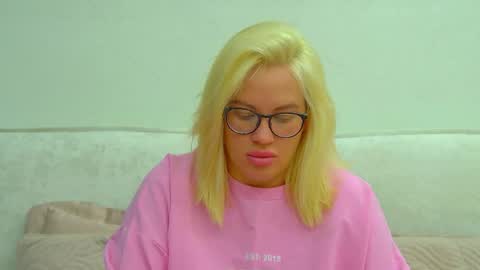 Maria online show from 05-31-26, 06:21