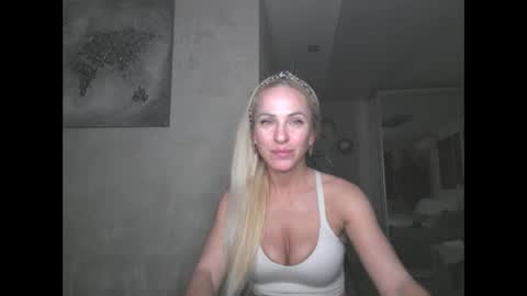 marianna1977 online show from 05-12-26, 06:27