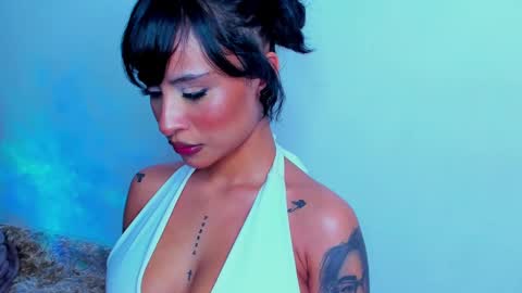 M A R I A N E online show from 01-25-25, 06:01